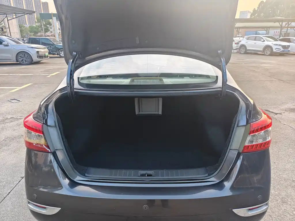 Nissan Sylphy — миниатюра 16