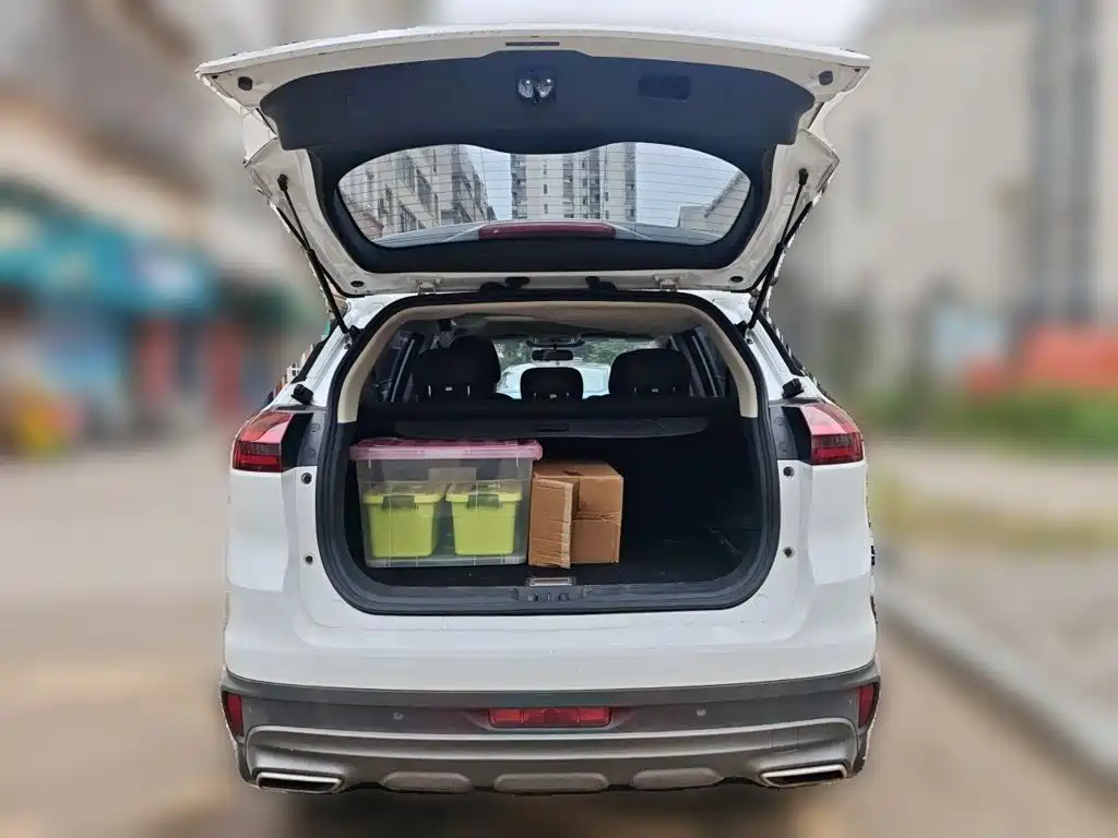 Geely Boyue — миниатюра 10