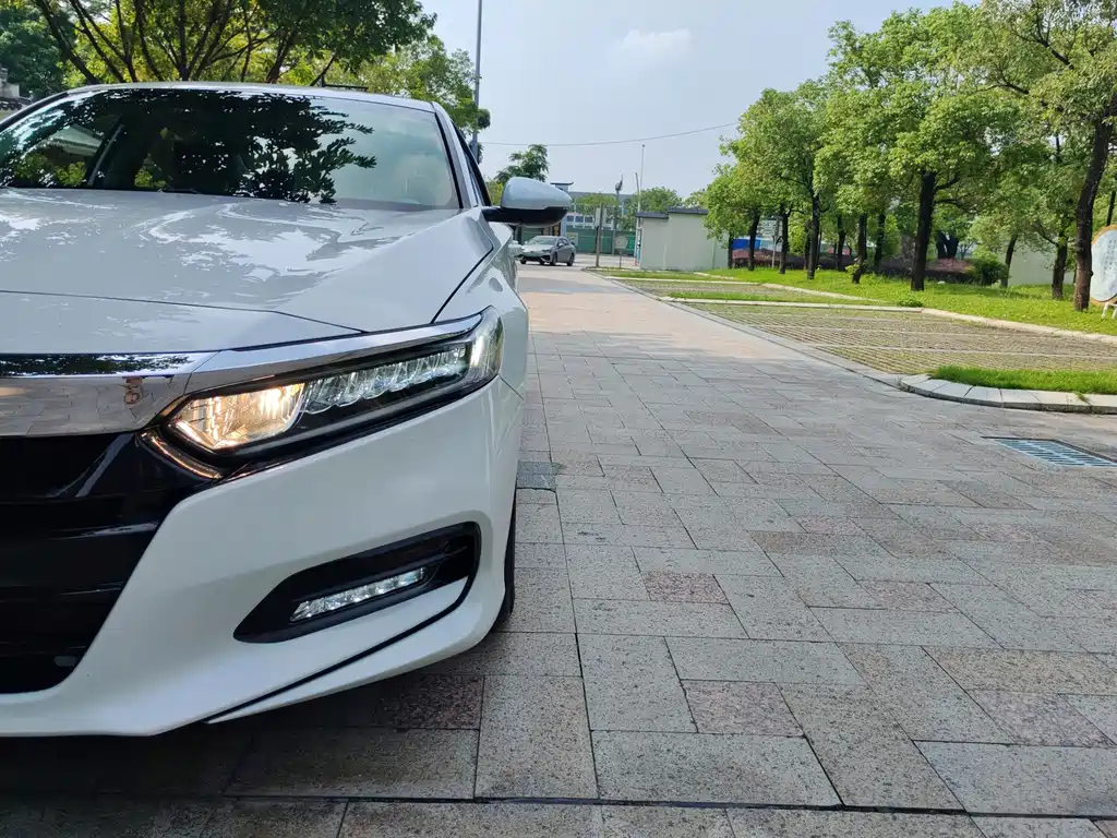 Honda Accord — миниатюра 4