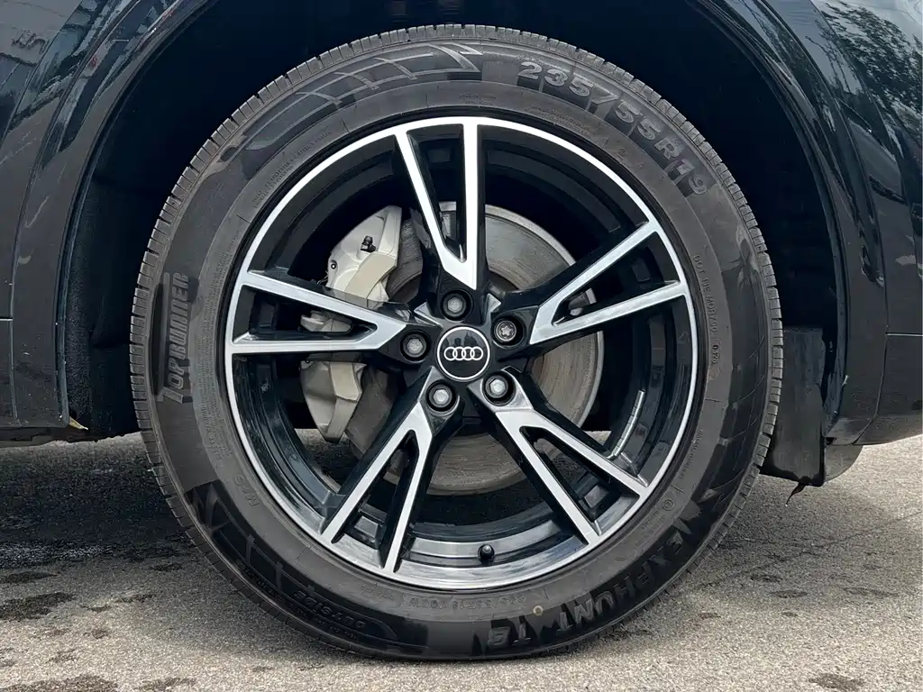 Audi Q5L — миниатюра 15