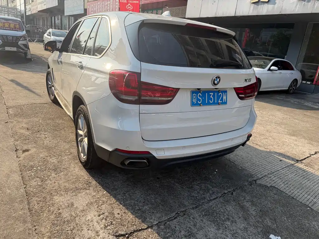 BMW X5 (Import) — миниатюра 3
