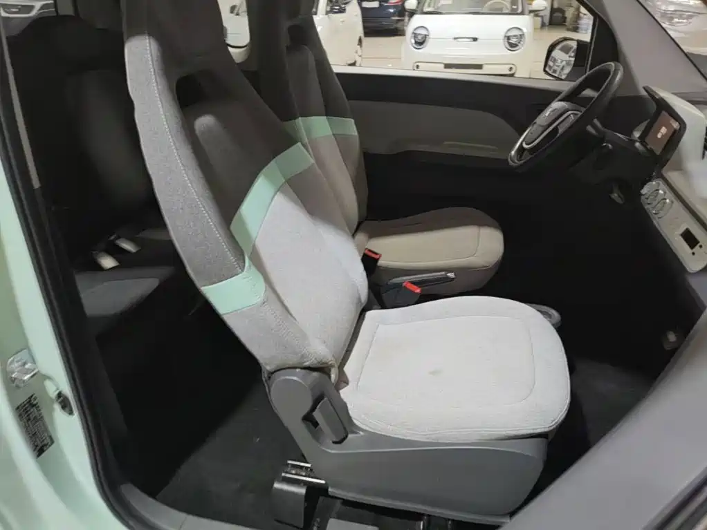 Wuling MINIEV — миниатюра 25