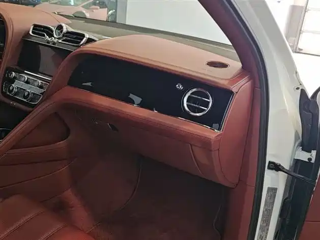 Bentley Bentayga 2024 4.0T V8
