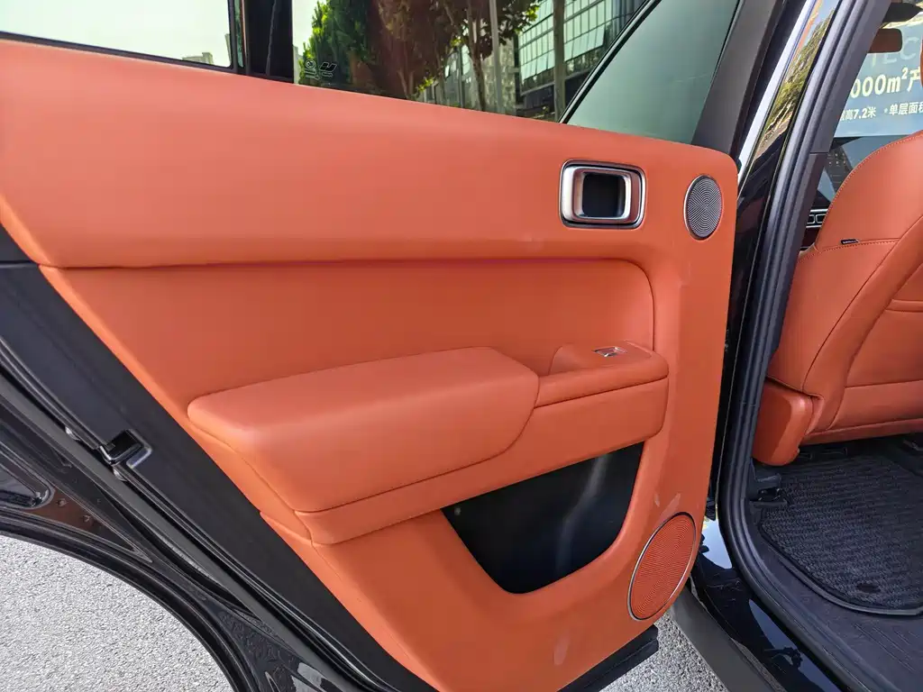 Li Auto Li L8 — миниатюра 12
