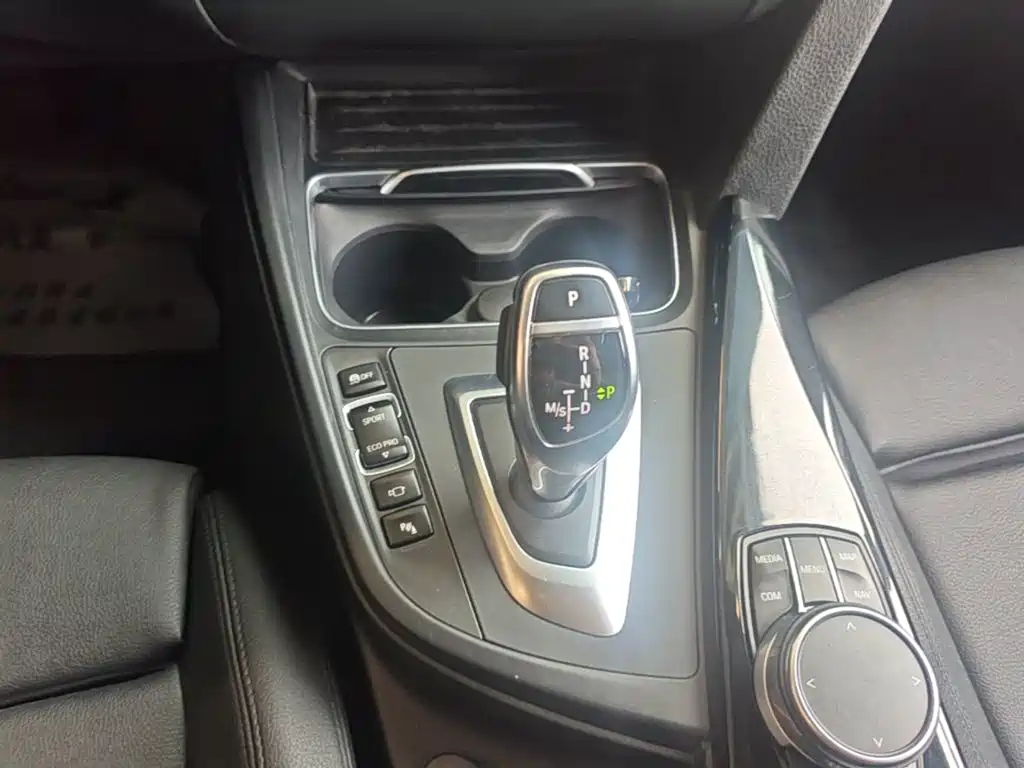 BMW 3 Series — миниатюра 14