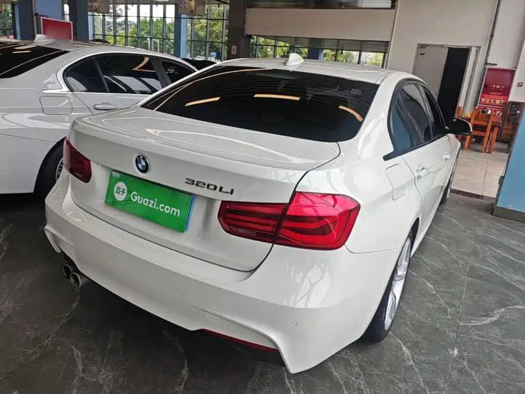 BMW 3 Series — миниатюра 7