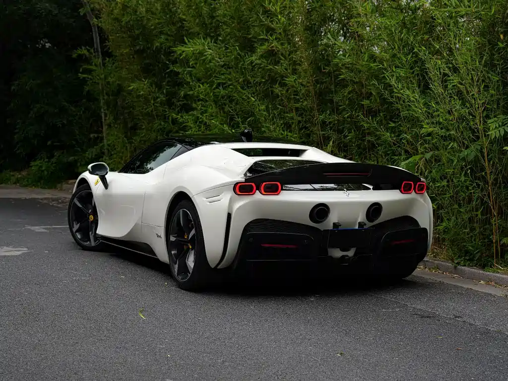 Ferrari SF90 — миниатюра 9