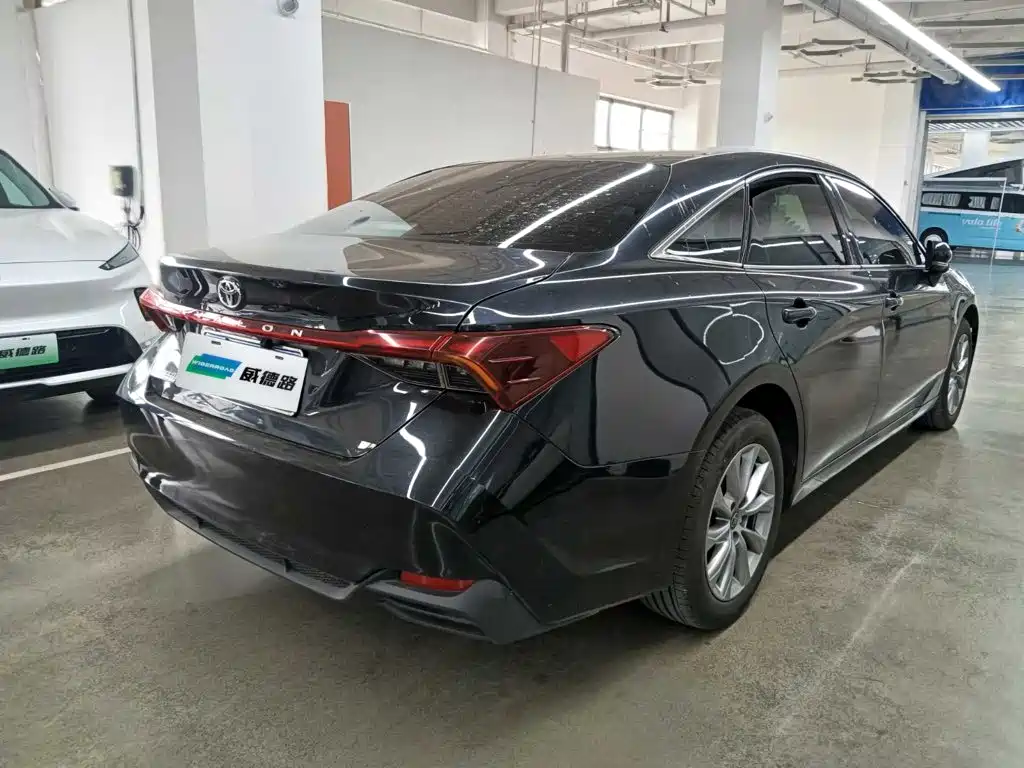 Toyota Avalon — миниатюра 5