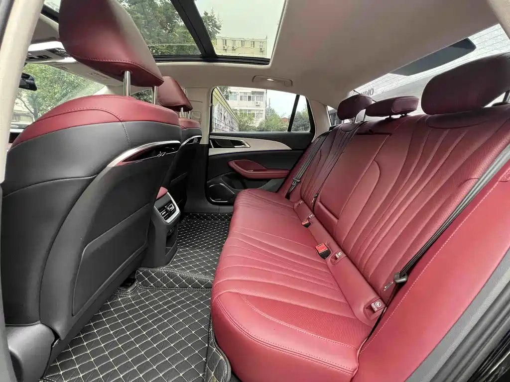 Hongqi Hongqi H5 — миниатюра 4