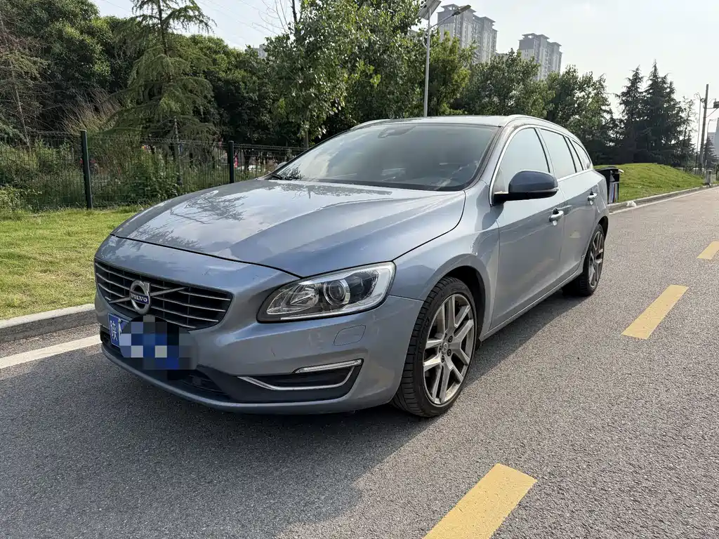 Volvo V60 2017