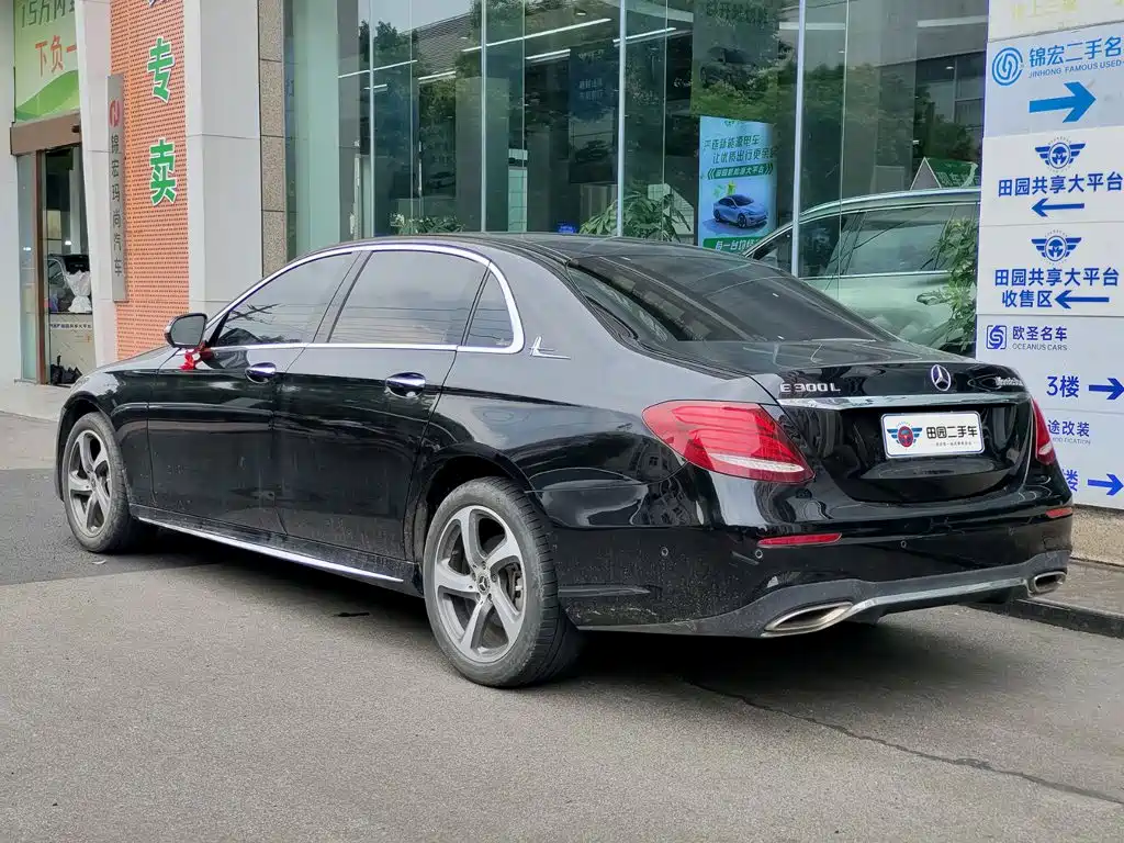 Mercedes-Benz E-Class — миниатюра 4