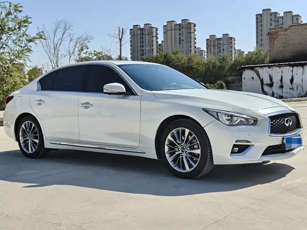 Infiniti Q50L — миниатюра 3