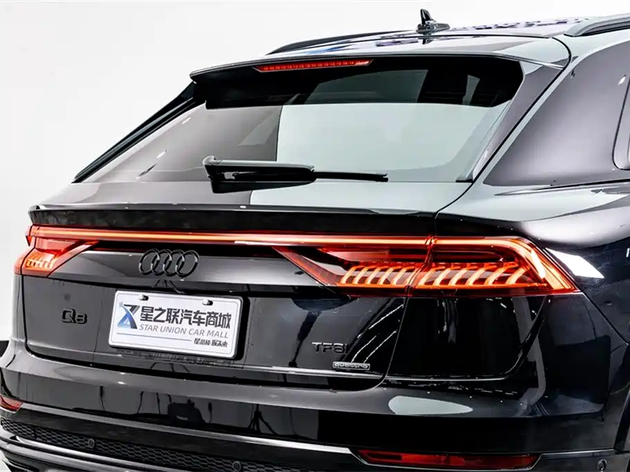 Audi Q8 2022 55 TFSI Premium