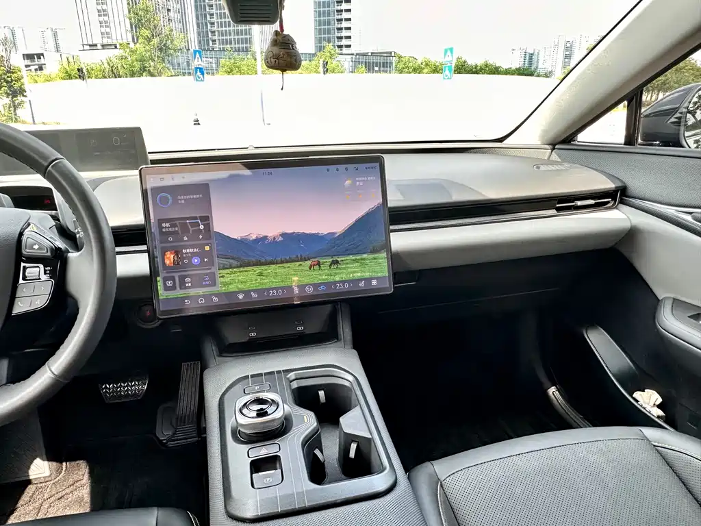 Toyota bZ5 — миниатюра 14