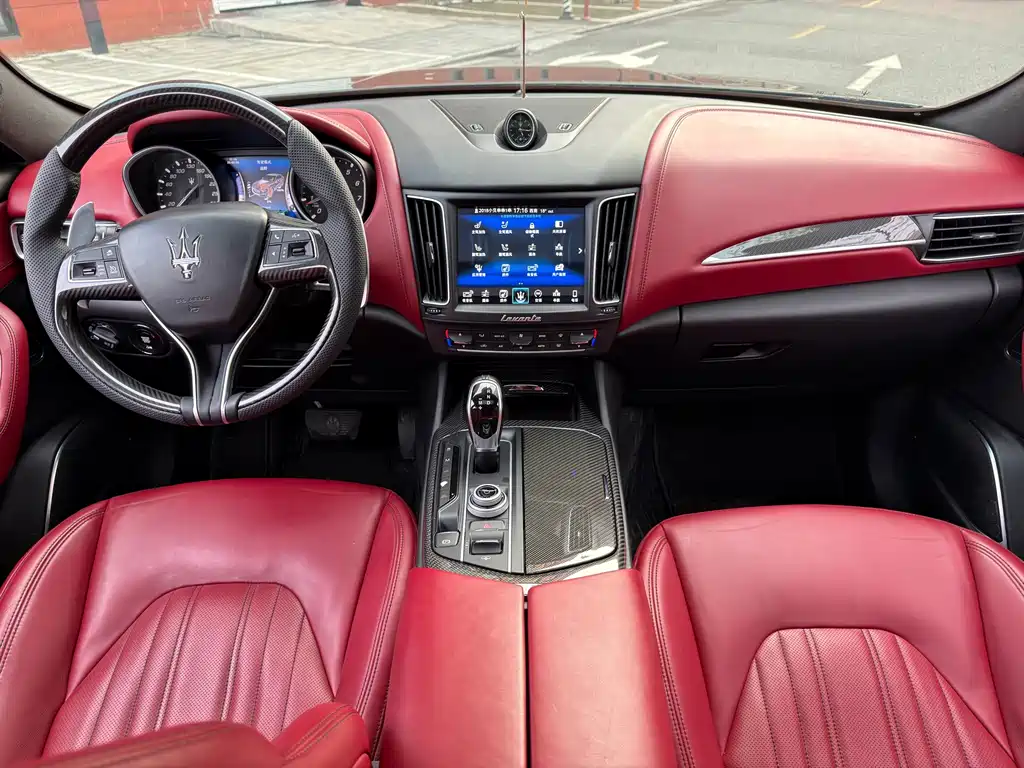 Maserati Levante — миниатюра 6