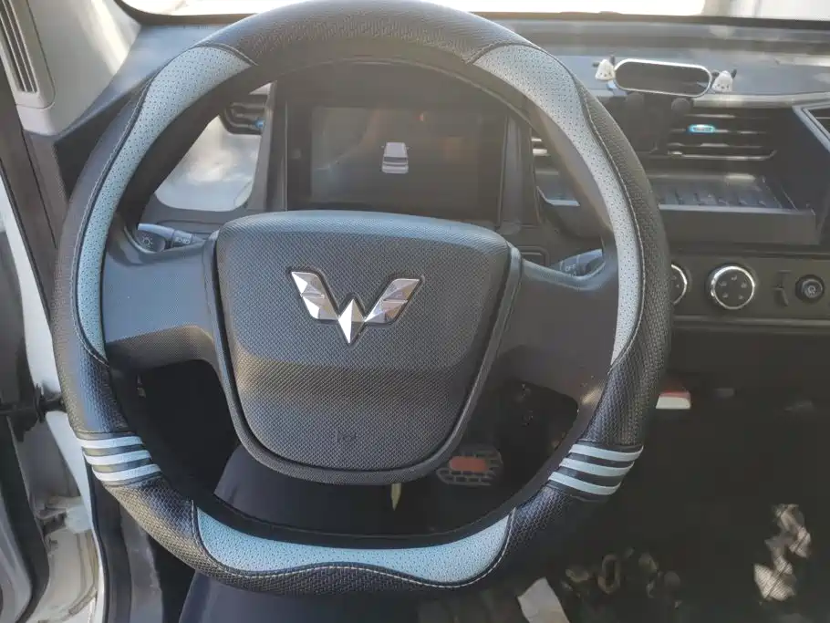 Wuling MINIEV — миниатюра 15