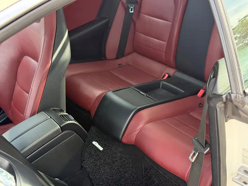 Mercedes-Benz E-Class (Import) — миниатюра 7