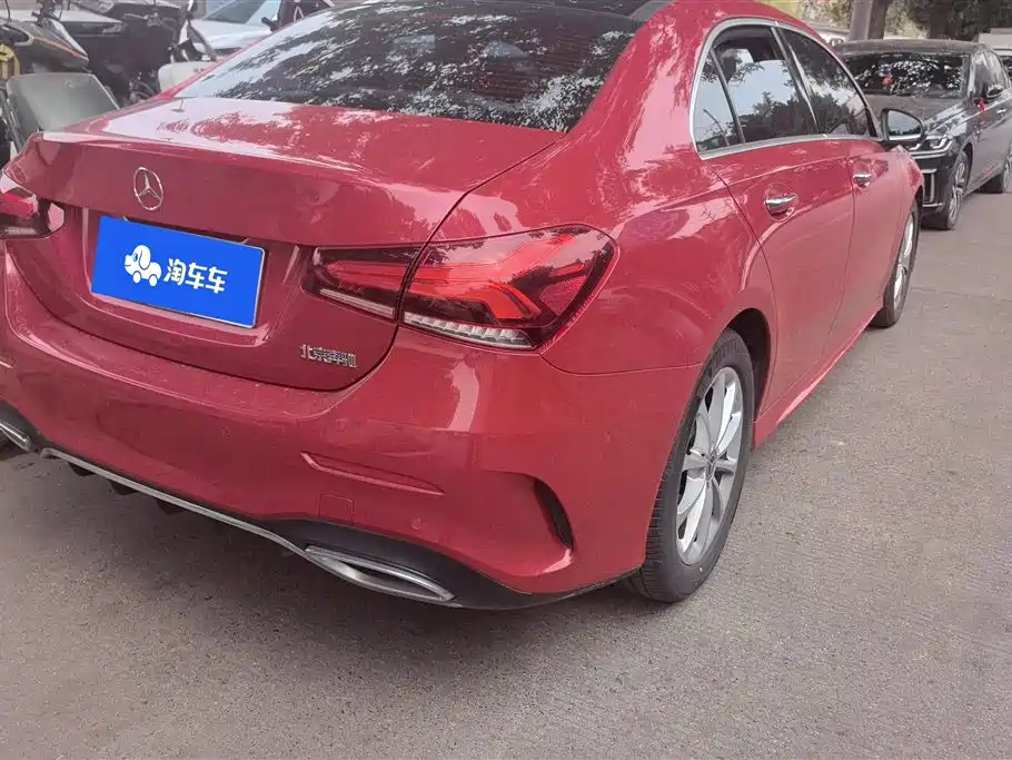 MERCEDES-BENZ A CLASS