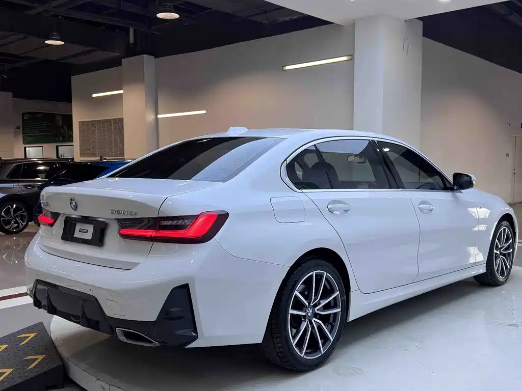 BMW 3 Series 3 2023 320Li M Sport