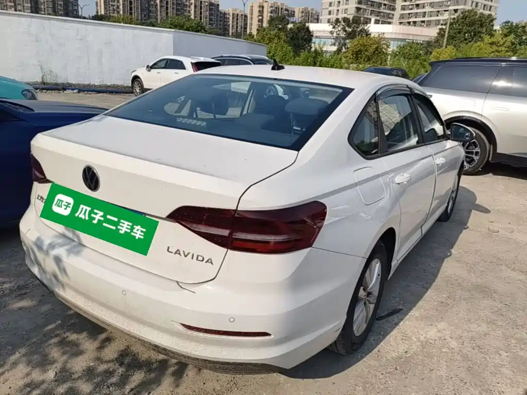 Volkswagen Lavida — миниатюра 7
