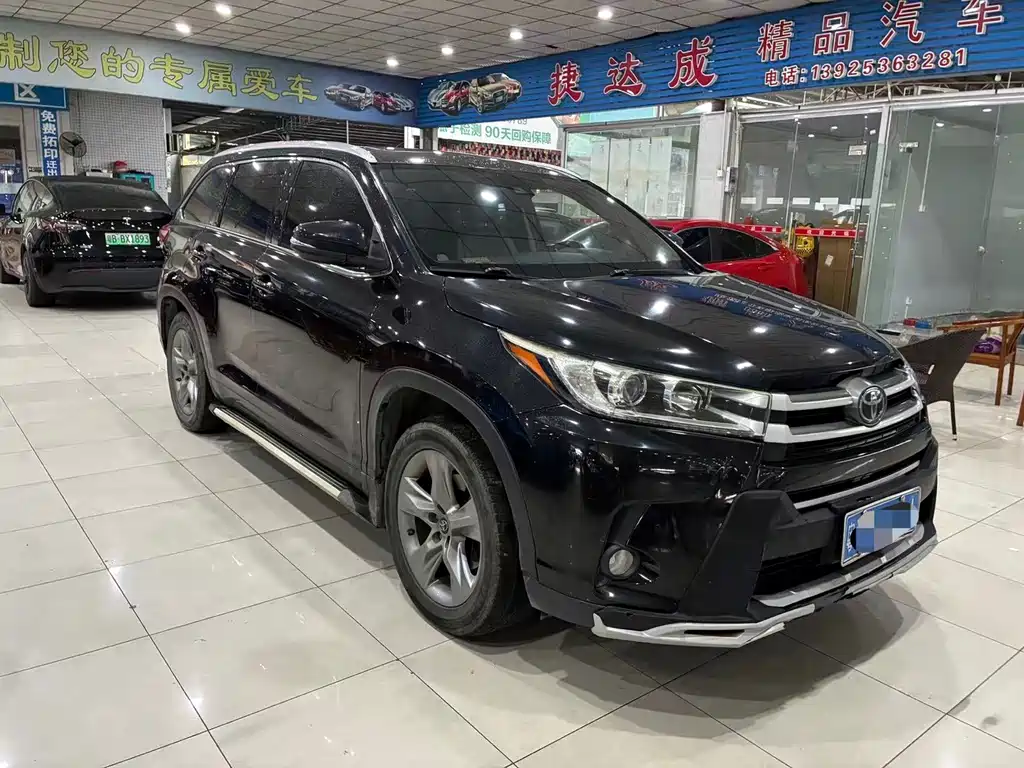 Toyota Highlander — миниатюра 3
