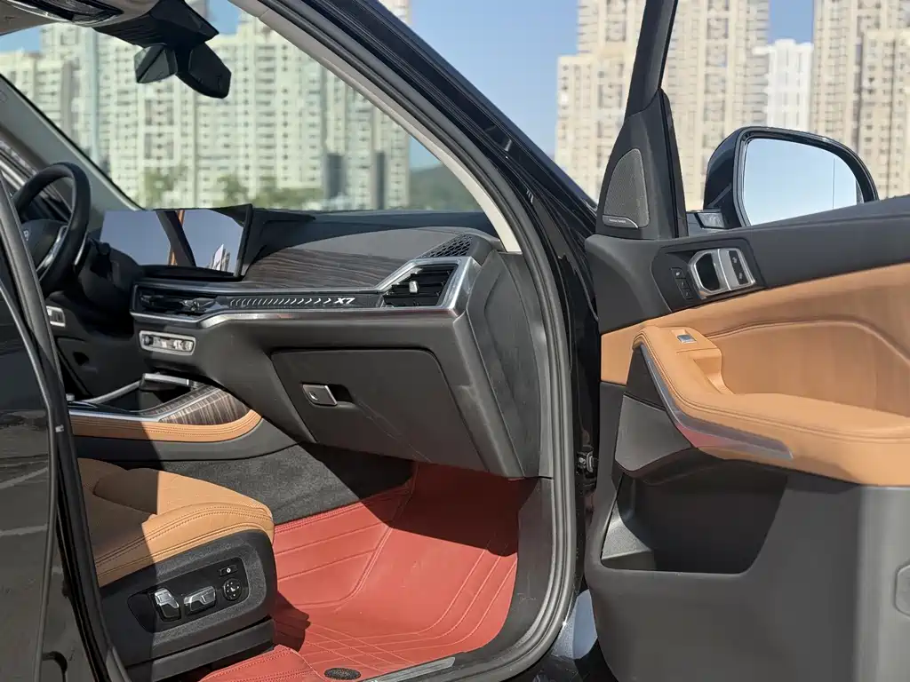 BMW X7 2023 xDrive40i Lead Luxury