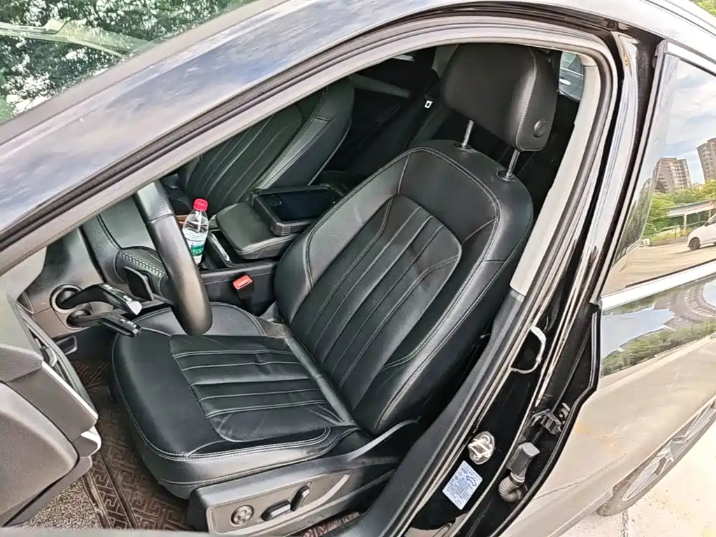 Audi Q5L — миниатюра 15
