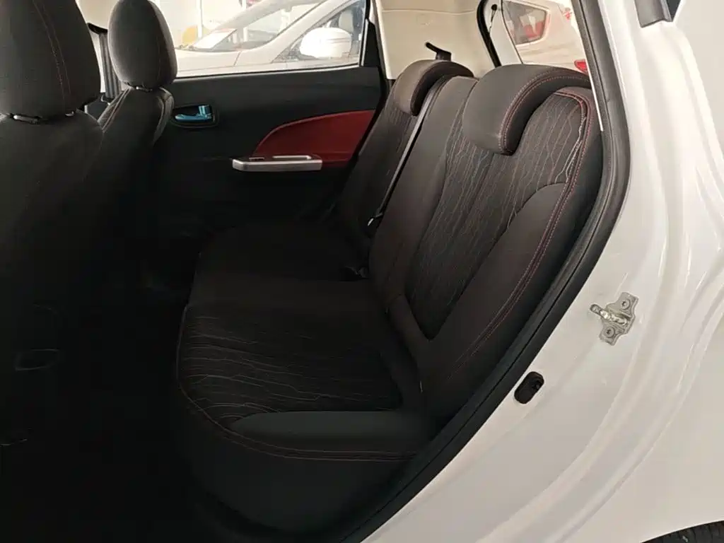 Changan BenBen — миниатюра 17