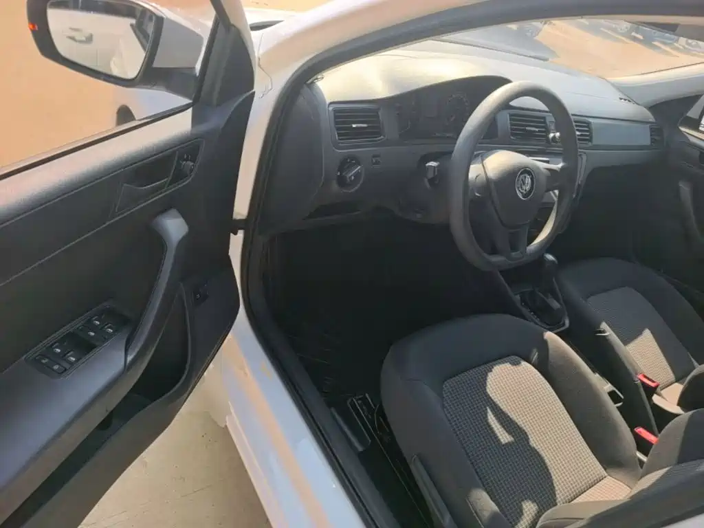 Volkswagen Santana — миниатюра 16