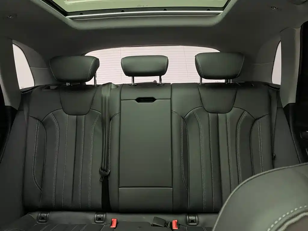 Audi Q5L — миниатюра 10
