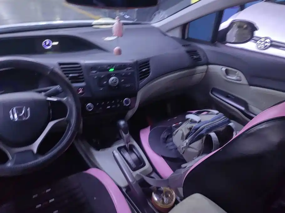 Honda Civic — миниатюра 13