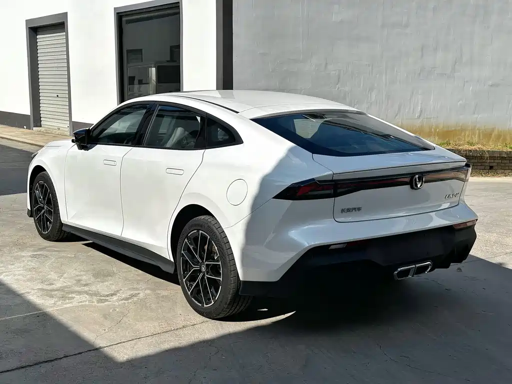 CHANGAN UNI V SMART IDD