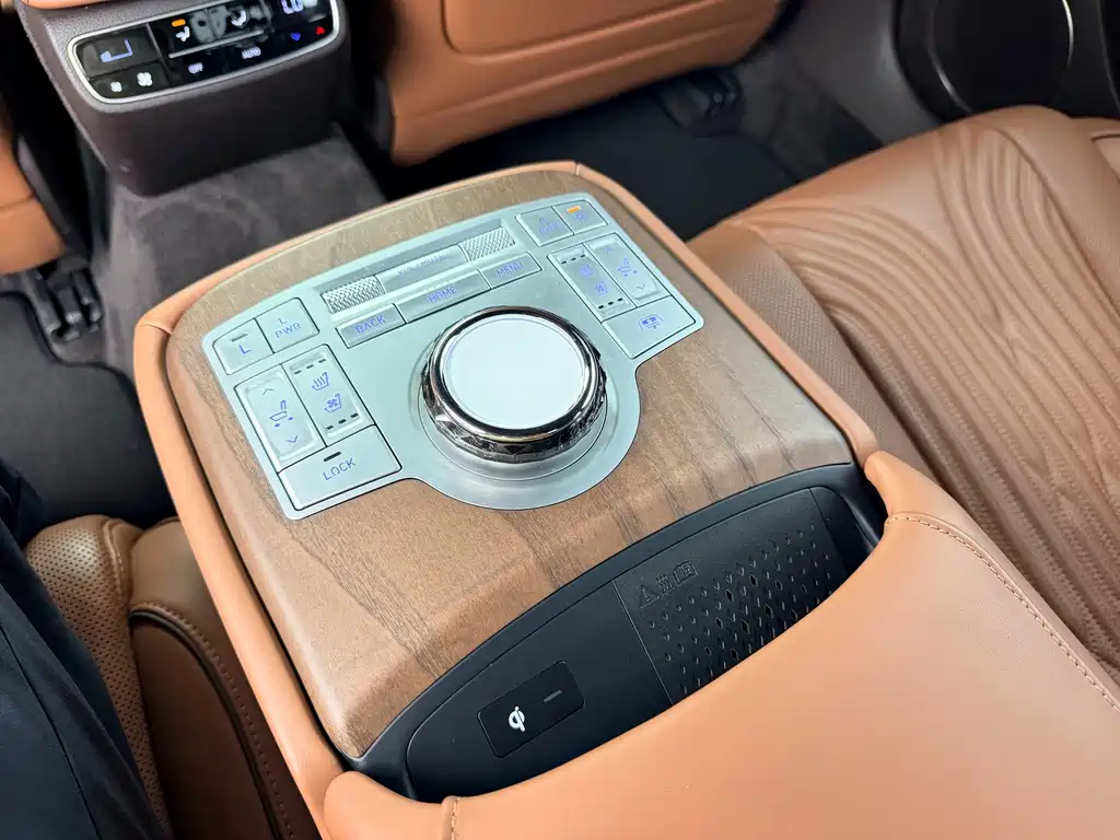 Genesis G80 — миниатюра 16
