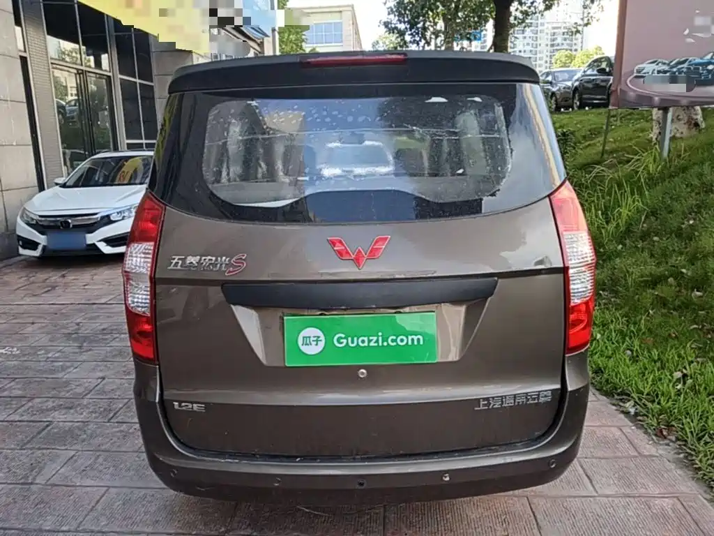 Wuling Hongguang — миниатюра 6