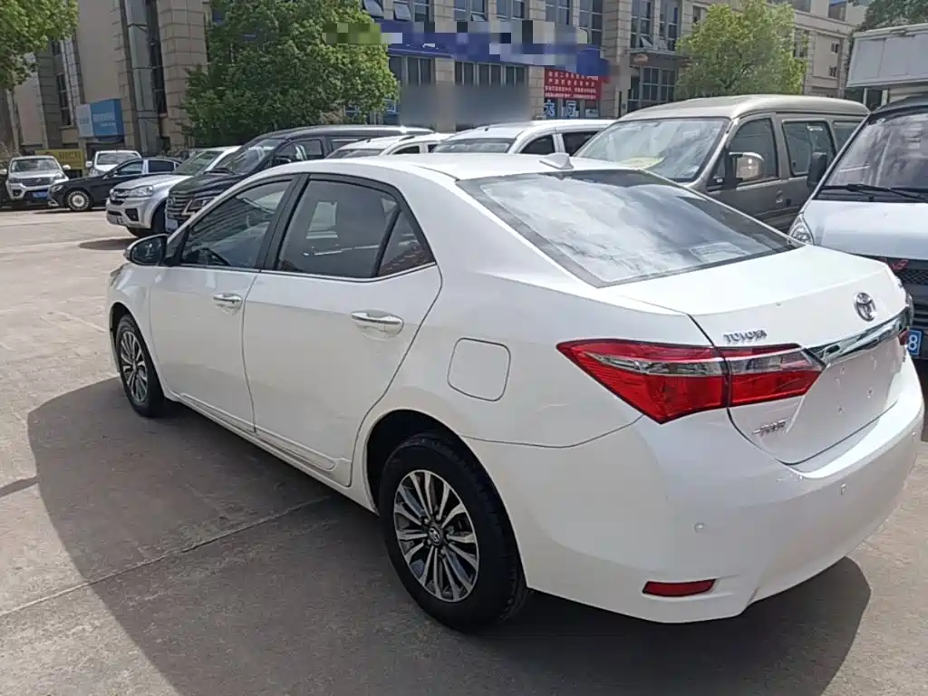 Toyota Corolla — миниатюра 5