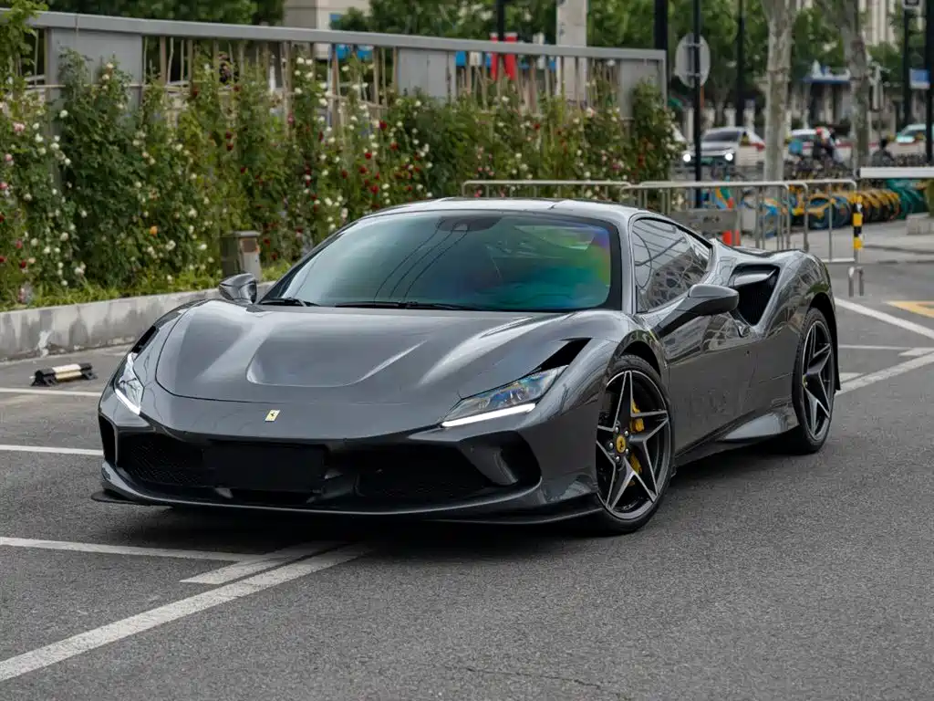 Ferrari F8 2022