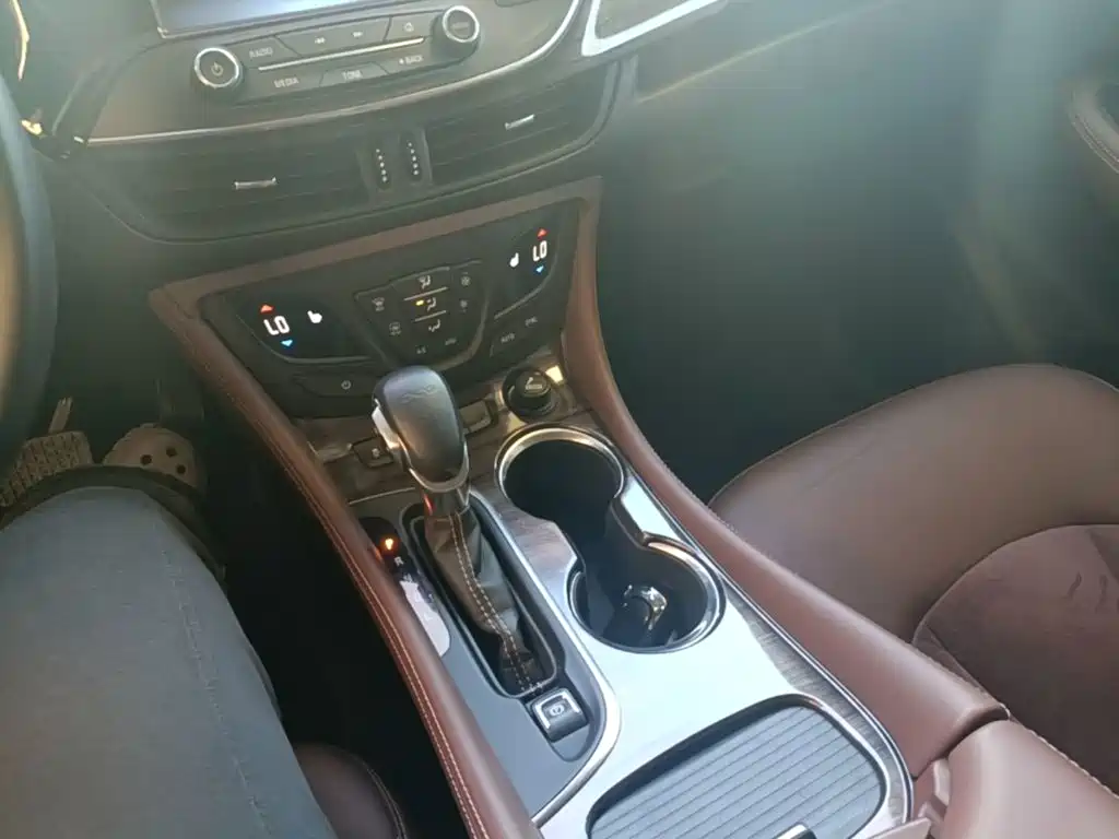 Buick Envision Plus — миниатюра 14