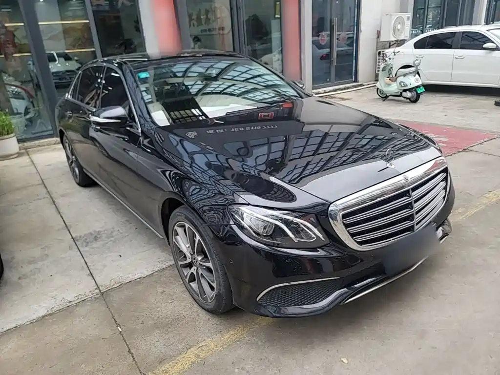 Mercedes-Benz E-Class — миниатюра 4