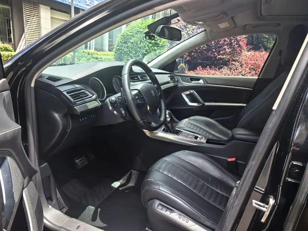 Peugeot 408 — миниатюра 12