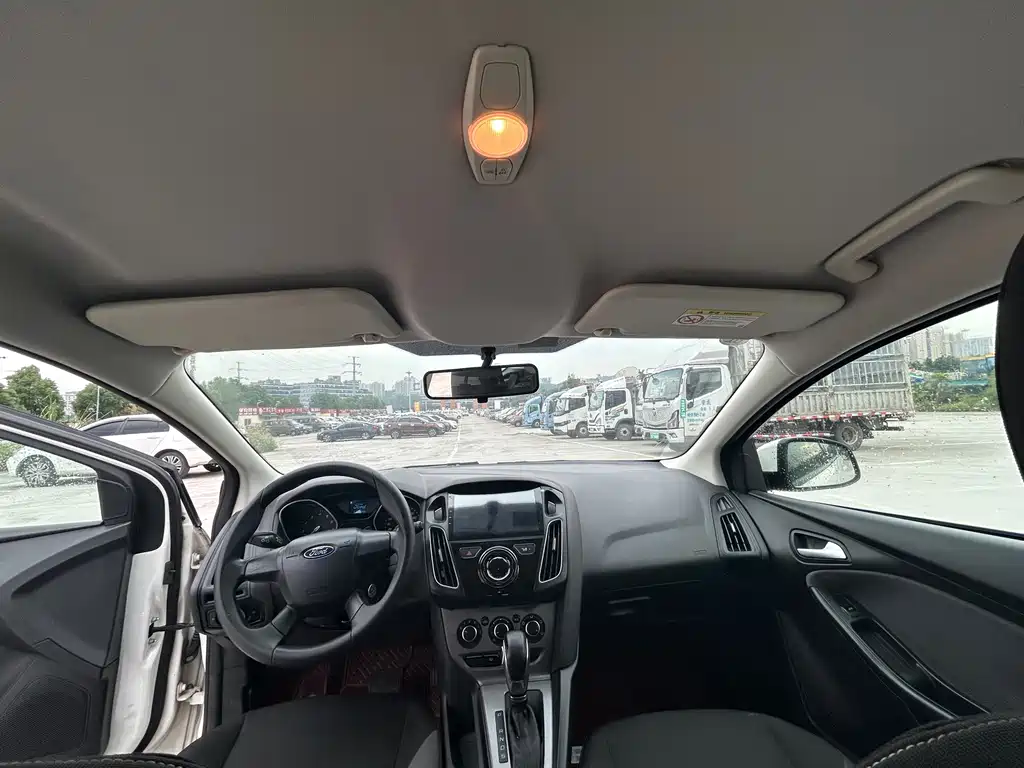 Ford Focus — миниатюра 11