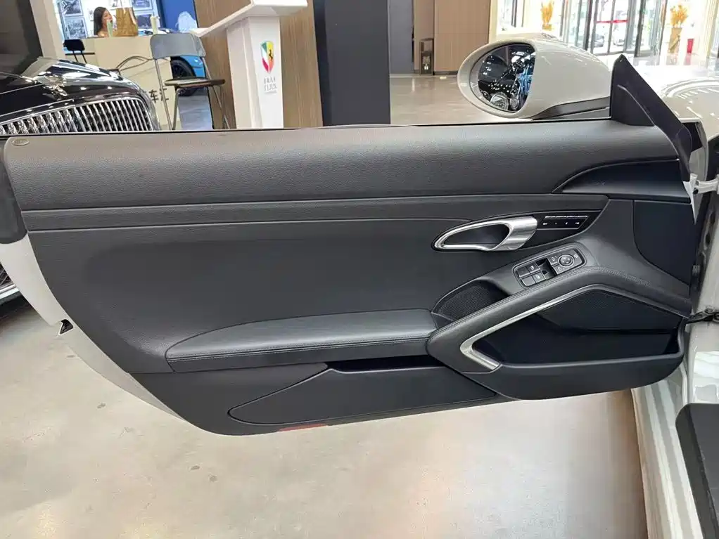 Porsche 718 — миниатюра 11