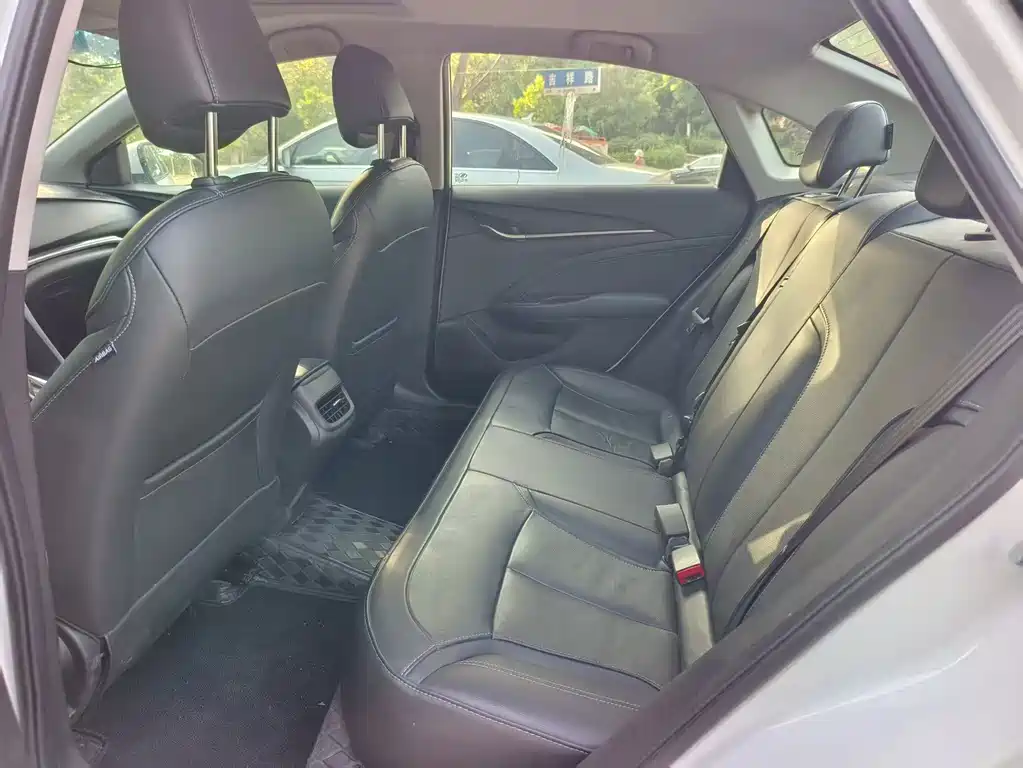 Buick Excelle — миниатюра 6