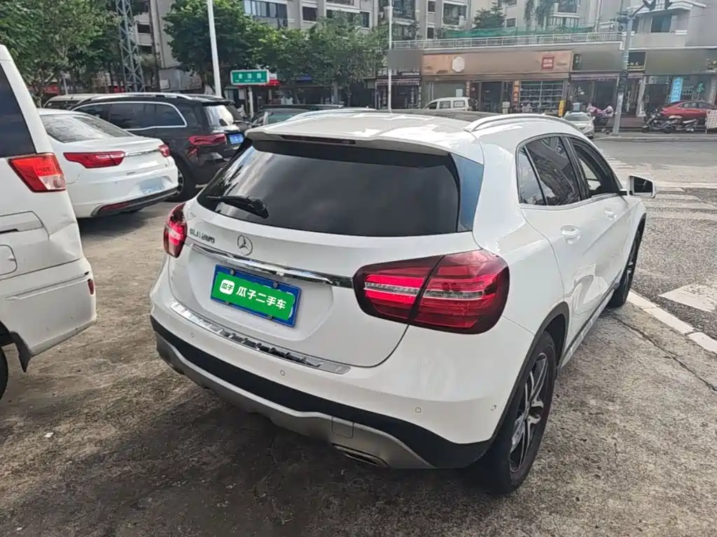 Mercedes-Benz GLA — миниатюра 7