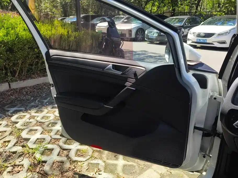 Volkswagen Golf — миниатюра 7