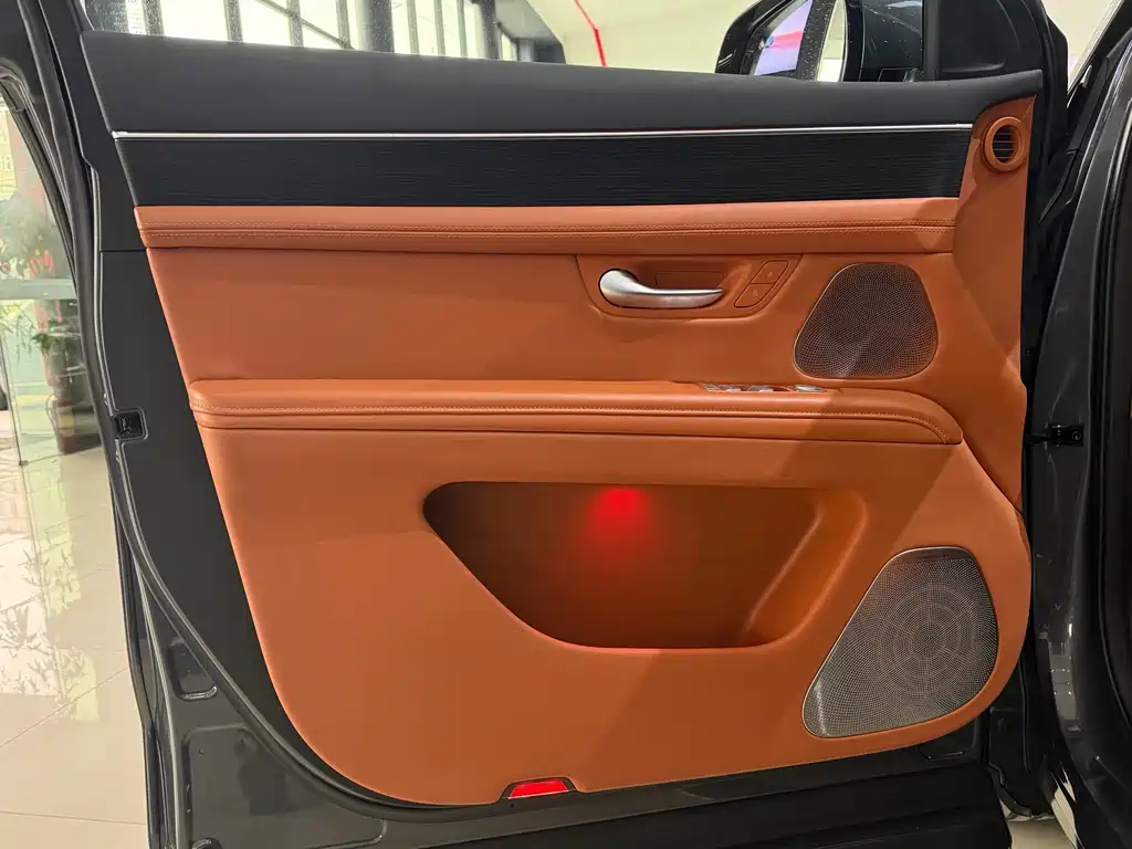 AITO ASK THE WORLD M7