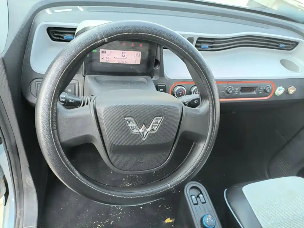 Wuling MINIEV — миниатюра 11