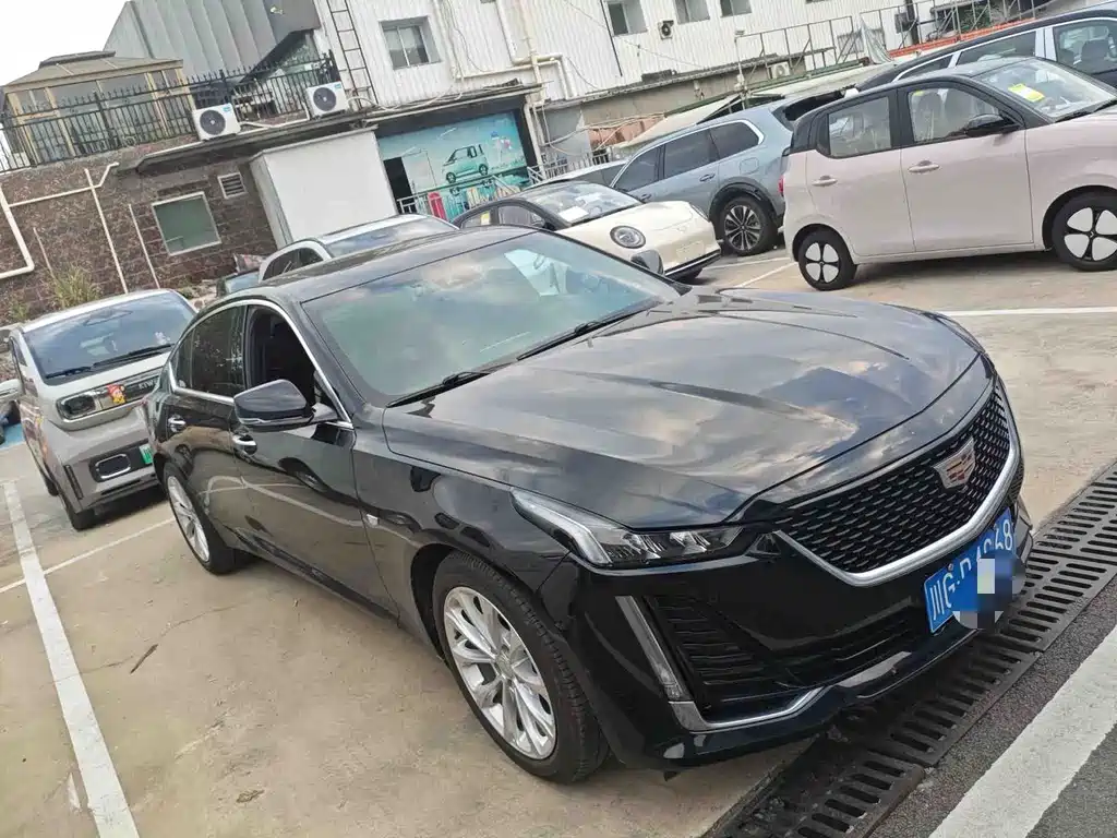 Cadillac CT5 — миниатюра 2