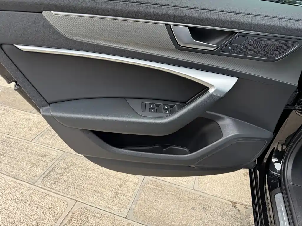 Audi A6L — миниатюра 30