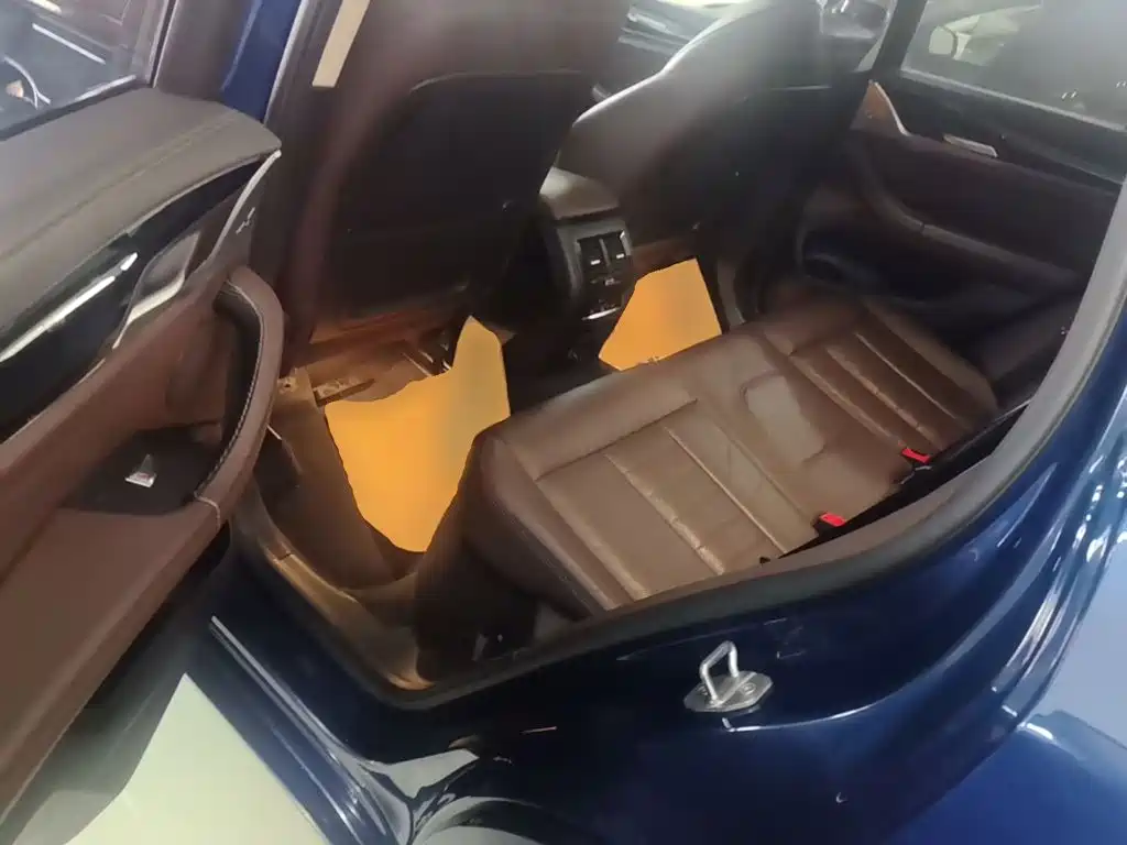 BMW X3 — миниатюра 17