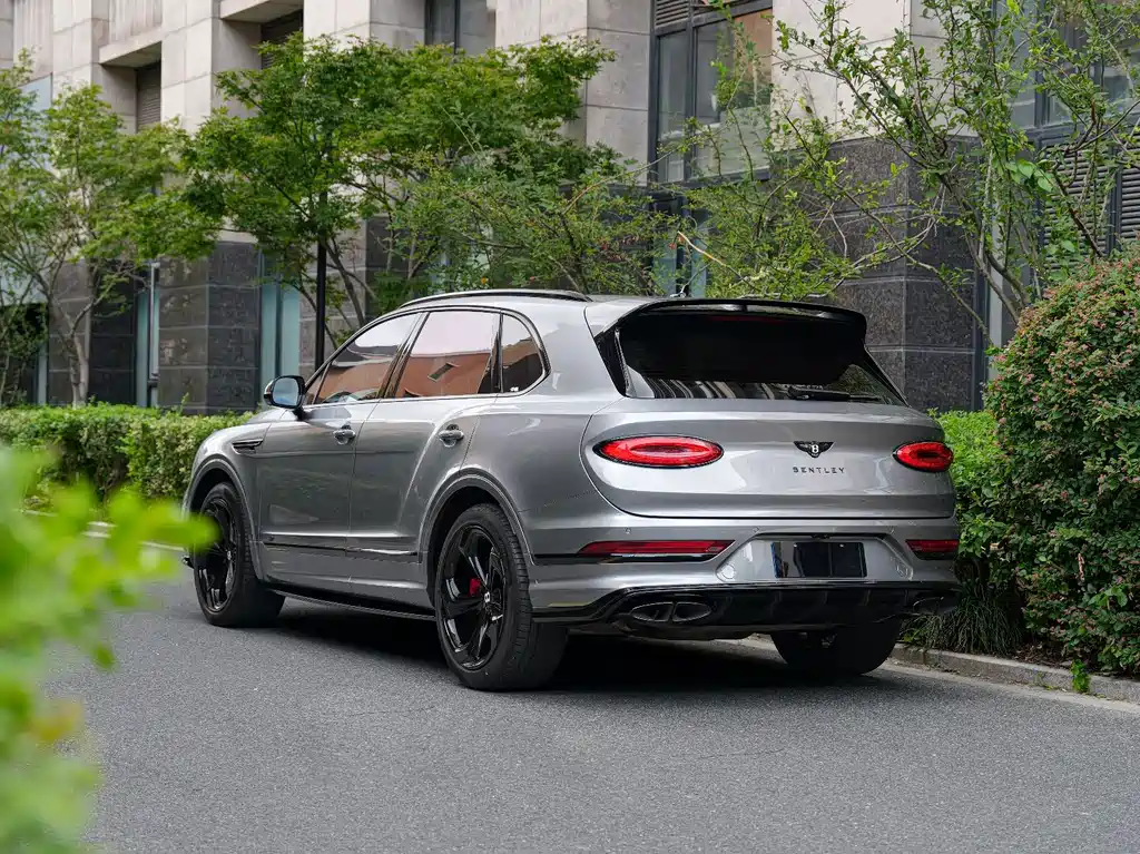 Bentley Bentayga — миниатюра 5
